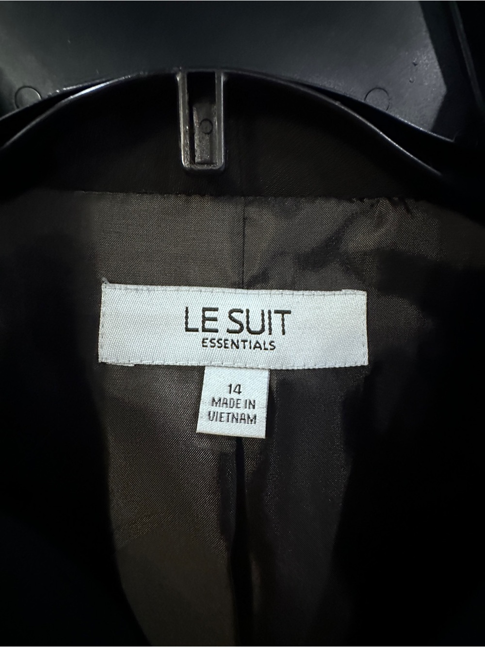 Le Suit Women's Black Collarless Three-Button Blazer size 14 - Picture 2 of 9